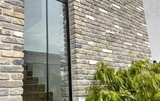 בריק מפירוק אפור שחור צר - חיפוי קיר חיצוני