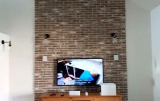 בריקים מחימר צבע קפה - חיפוי קיר טלוויזה