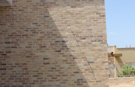 בריקים מפירוק צהוב - חיפוי אבן חוץ