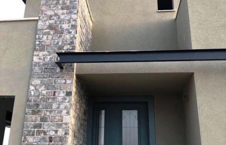 מפירוק אפור רחב - חיפוי אבן עמוד חיצוני