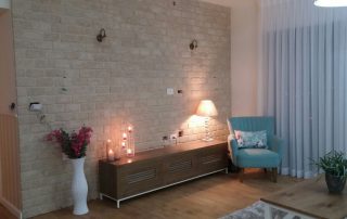 בריק N רחב- חיפוי קיר סלון