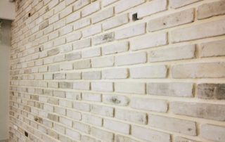 בריקים מפירוק לבן חזית צרה - חיפוי אבן פנים