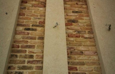 שאטו ברצלונה - חיפוי קירות חיצוניים