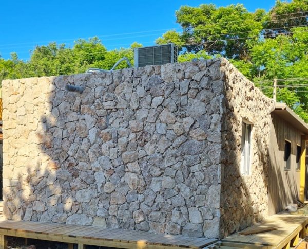 אבן פראית - חיפוי קירות חוץ